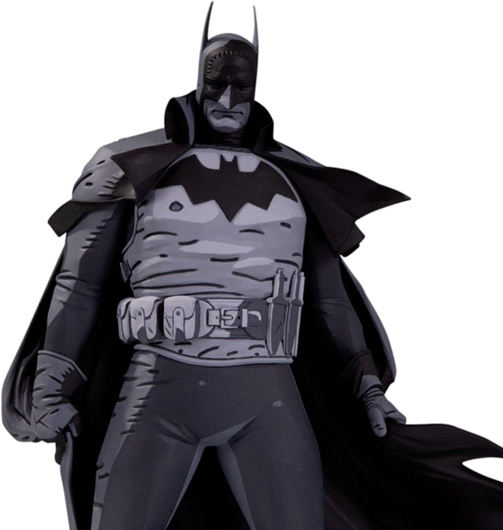 DC Direct 1:10 Gotham by Gaslight Batman Statue By Mike Mignola