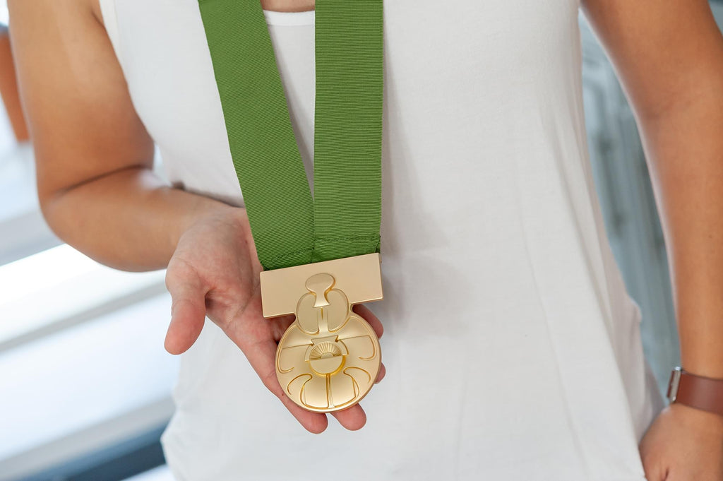 Star Wars Medal of Yavin Gold Plated 1:1 Scale Licensed Prop Replica