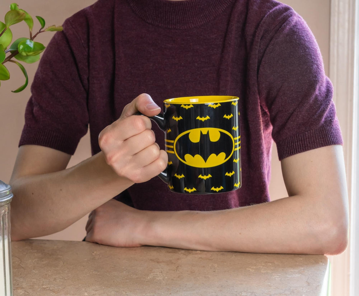 DC Comics Batman Logo Ceramic Mug | Holds 14 Ounces