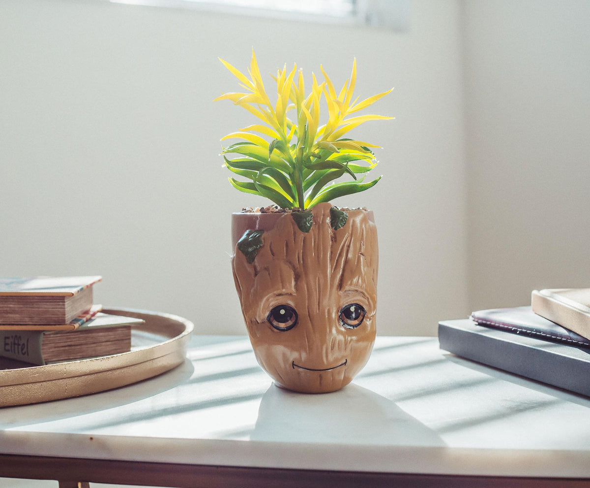 Marvel Guardians of the Galaxy Groot 4.8 x 4.25 x 7.6 Inch Ceramic Planter w/ Artificial Plant