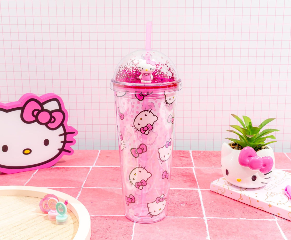 Sanrio Hello Kitty 24-Ounce Confetti Carnival Cup With Dome Lid and Straw