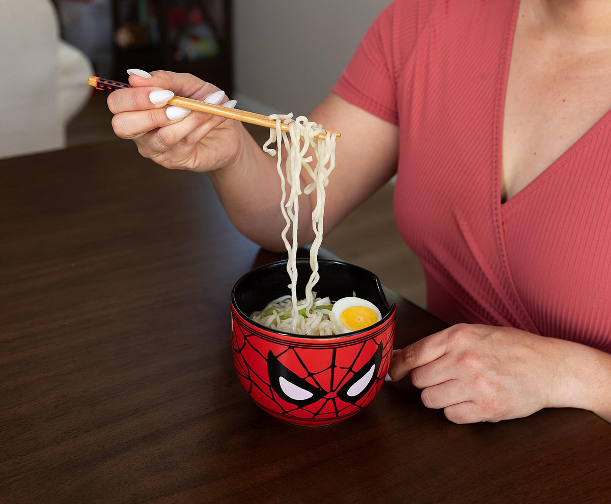 Marvel Spider-Man Face 20-Ounce Ramen Bowl and Chopstick Set